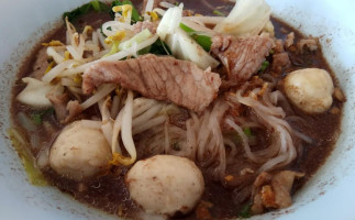 ก๋วยเตี๋ยวแต๋นภูเรือ food