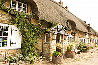 Black Horse Inn outside