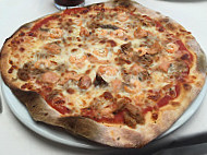 L' Alpino Pizzeria food