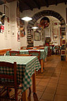 Osteria Del Gallo inside