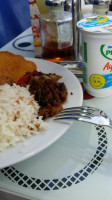 Üçyol Lokantasi food