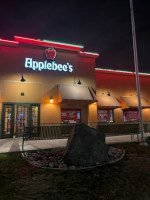 Applebee's Grill outside