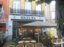 Bistro Baziel inside