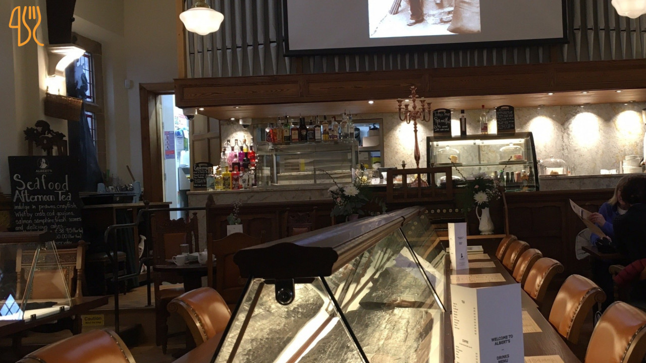 restaurant image