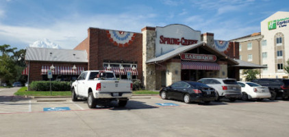 Spring Creek Barbeque outside