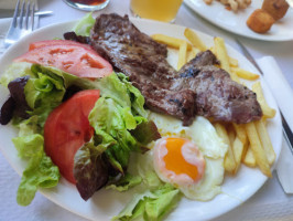 Dorrea Cafeteria food