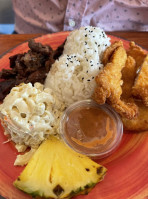 Moki's Hawaiian Grill food