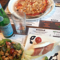 Pizza-Wald food