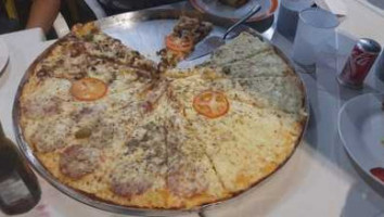 Pizzaria Santa Rita food