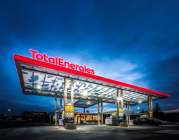 Totalenergies Truckstop outside