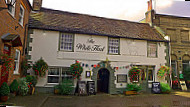 The White Hart outside