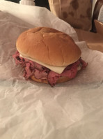 Sammy's Roast Beef food