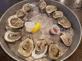 Shuckin' Shack Oyster food