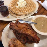 Roscoe's Chicken Waffles Pasadena food