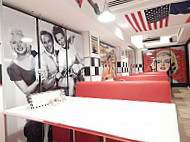 Mutty's Burger inside