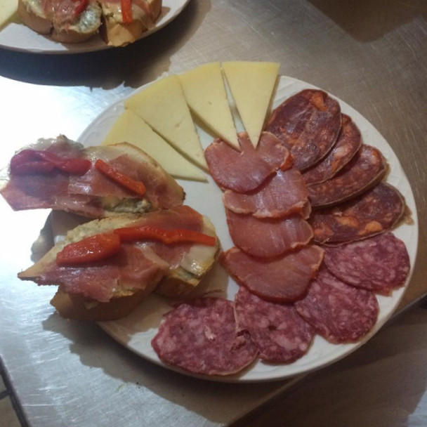 restaurant image