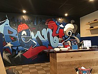 Benny's American Take Away food