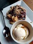 The Skinny Pancake food