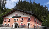 Gasthof Geringer outside