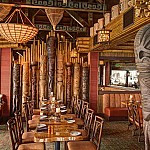 Trader Vic's Emeryville inside