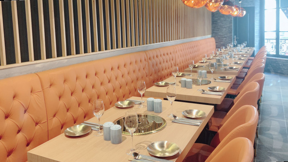 restaurant image