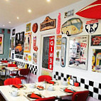 Roxy's Diner At The Rocks food