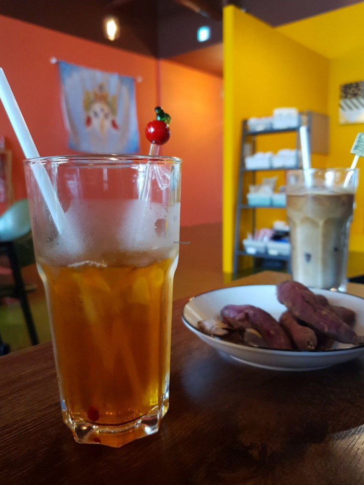 restaurant image