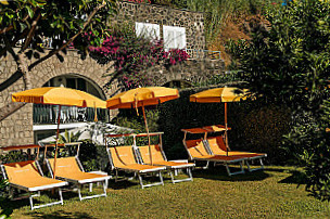 Gardenia Mare Beach Club And Fish Ischia