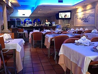 restaurant image