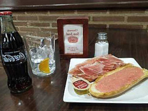 restaurant image