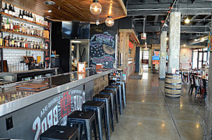 Pour Bros. Craft Taproom