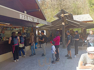 restaurant image