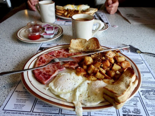 Wayside Bakery Creamery