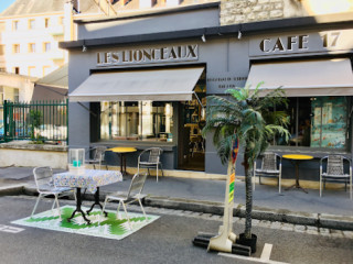 restaurant image