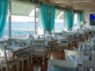 Grand Fish Veranda