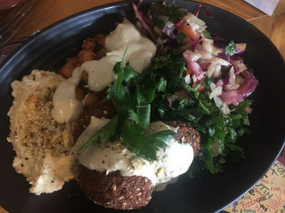 Advi's Falafels