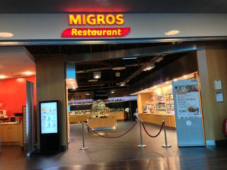 restaurant image