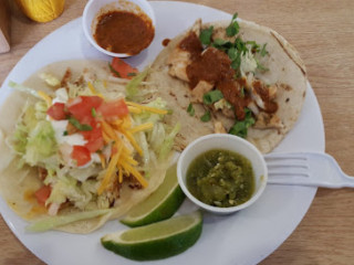 Taqueria La Parrilla Grill