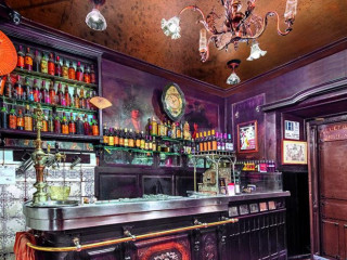 restaurant image