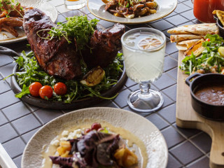 restaurant image