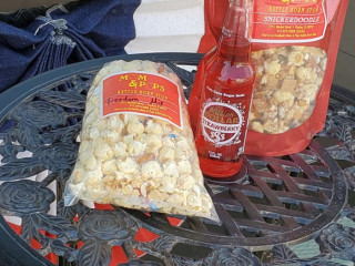 Mom Pop's Kettle Korn Stop