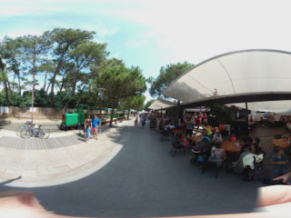 Le Buffet De La Gare