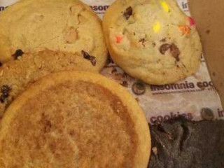 Insomnia Cookies