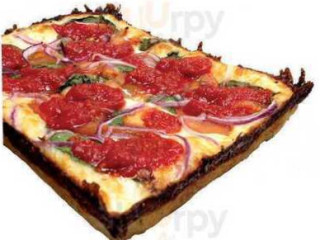 Detroit Style Pizza