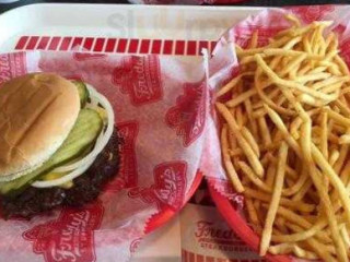 Freddy's Frozen Custard Steakburgers