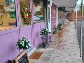 Betsy's Cake And Coffee House