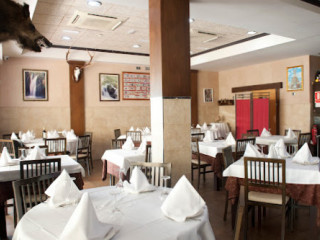 restaurant image