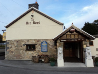 restaurant image