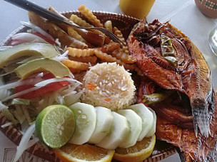 "la Cabana De La Guera Mariscos