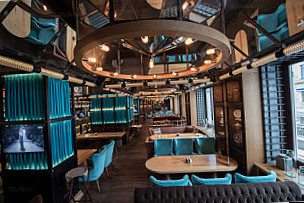 restaurant image